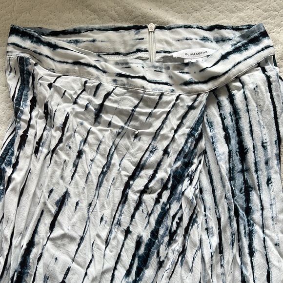 Maxi Skirt Two Piece - Picture 3 of 6